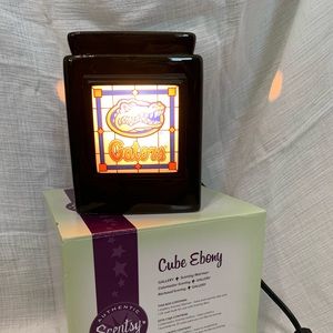 Sentsy Ebony Cube Warmer!!!
